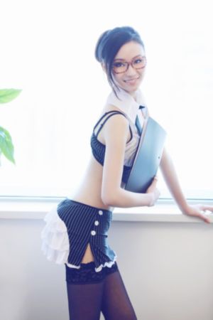 艳妇臀荡乳欲伦交换32_720神马在线观看