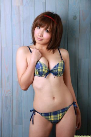 岳故意装睡让我挺进去视频短视频_超清免费观看视频