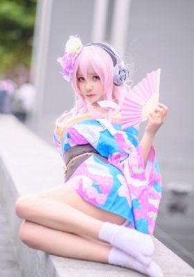 我学生的妈妈电影_4K高清迅雷在线观看